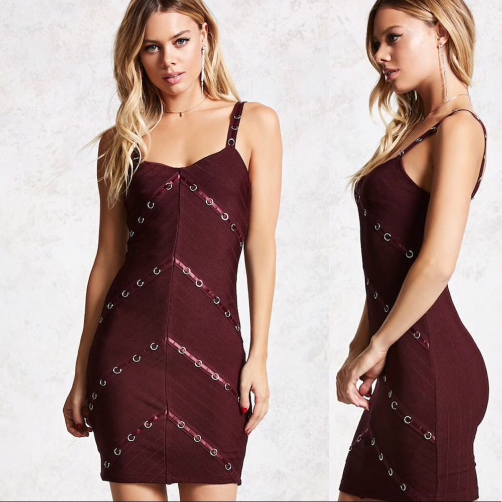 FINAL PRICE ❤️‍🔥 Mini dress with silver hardware